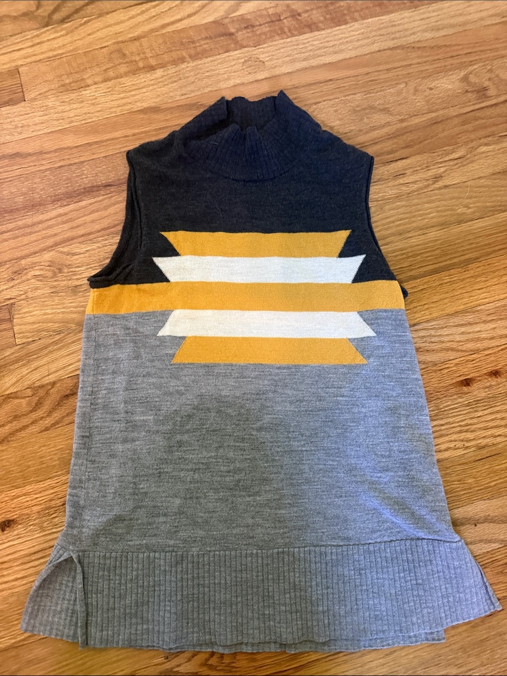 Pendleton Dark Charcoal Knit Top with Gold chest design